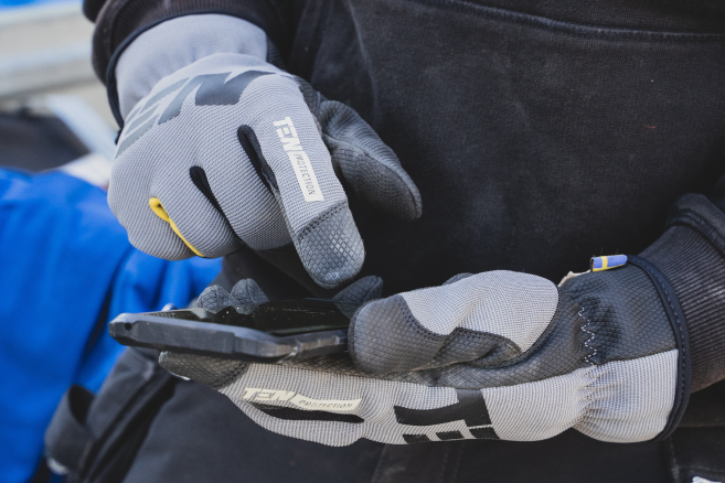 使用手機app叫修